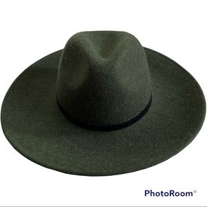 American Eagle Green Wool Hat